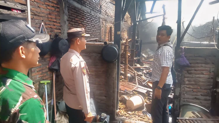 Rumah di Ngadirojo Wonogiri Terbakar Diduga Akibat Konsleting Listrik