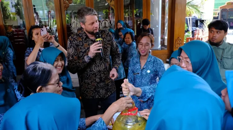 Bule Sampah Dorong Surakarta Perkuat Ekonomi Sirkular, Pilah Sampah Rumah Tangga