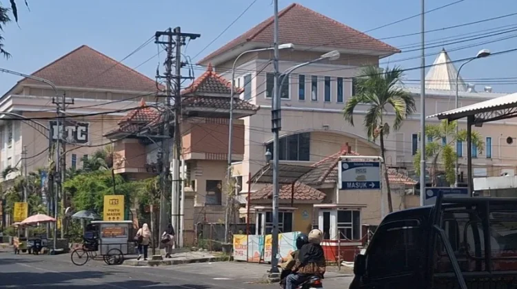 Para Pedagang Eks PGS Pindah Jualan ke Pasarklewer dan BTC, namun Ngeluh Sewa Mahal
