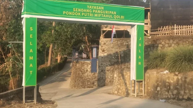 Bakti Perantau Kadipiro, Pesantren Putri Miftahul Qolbi Berdiri di Karanganyar