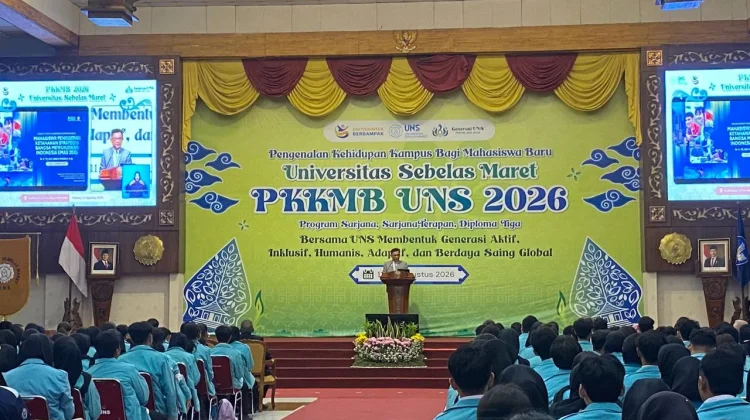 Gubernur Lemhannas Ajak Mahasiswa Baru UNS Perkuat Karakter Kebangsaan
