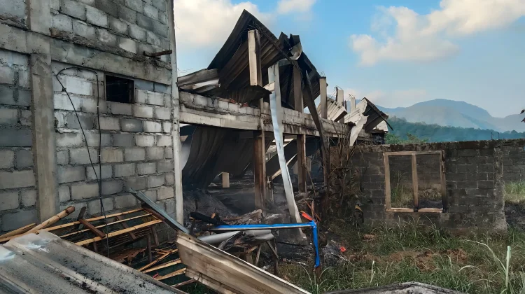 Korsleting Diduga Picu Kebakaran Kandang Ayam Slogohimo