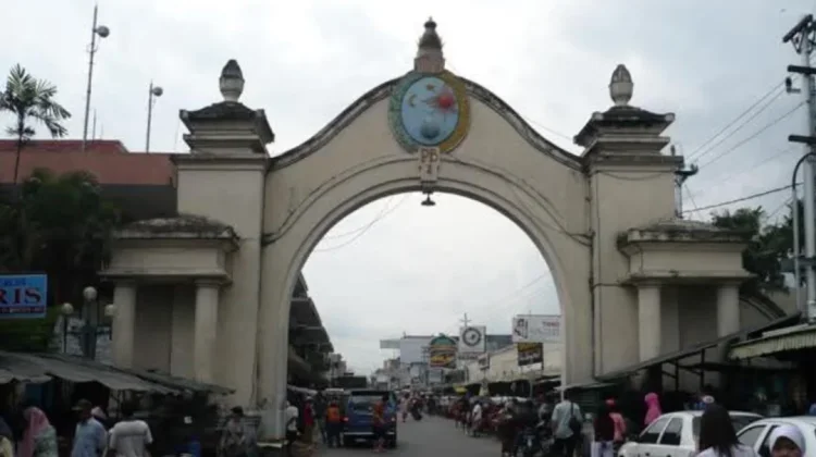 Gapura Paduraksa, Gerbang yang Menyimpan Makna Budaya