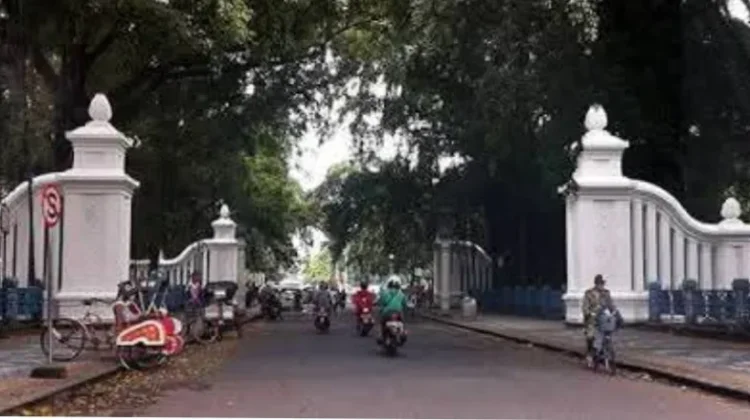 Candi Bentar, Gapura Terbelah Penanda Batas Ruang