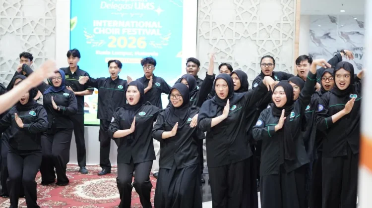 UMS Lepas PSM Voca Al Kindi untuk Ikuti Kompetisi Paduan Suara di Malaysia