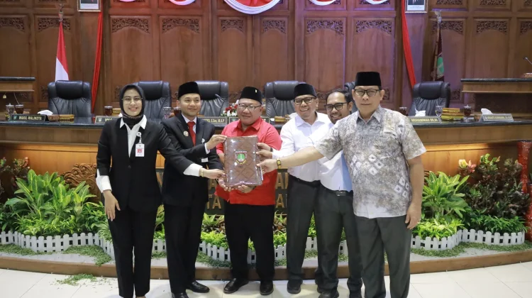Wali Kota Respati Arahkan APBD 2027 untuk Atasi Sampah dan Kembangkan Wisata Solo