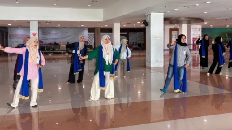 Turut Lestarikan Budaya, Tarian Gambyong Pangkur Hadir di Adi Soemarmo