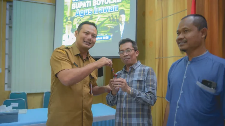 Jaga Ketahanan Pangan, Pemkab Boyolali Kembali Berikan Bantuan Alat Pertanian