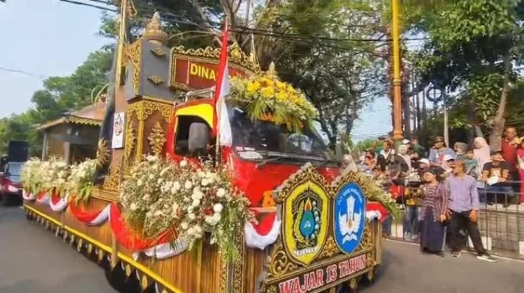 Karnaval Pembangunan Klaten Semarak Dengan Hias