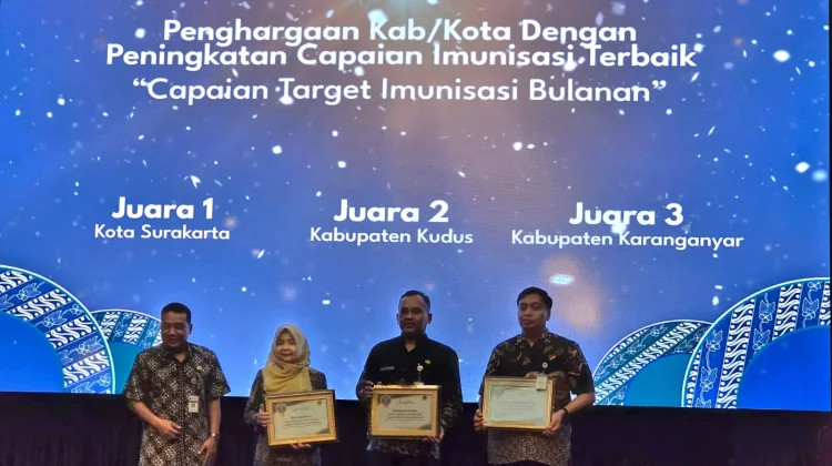 Raih Penghargaan 3 Besar Jateng, Capaian Imunisasi Karanganyar Tembus 56 Persen
