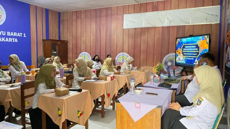 Tingkatkan Mutu Pendidikan, SDN Nayu Barat 1 Solo Gelar Pelatihan STEM