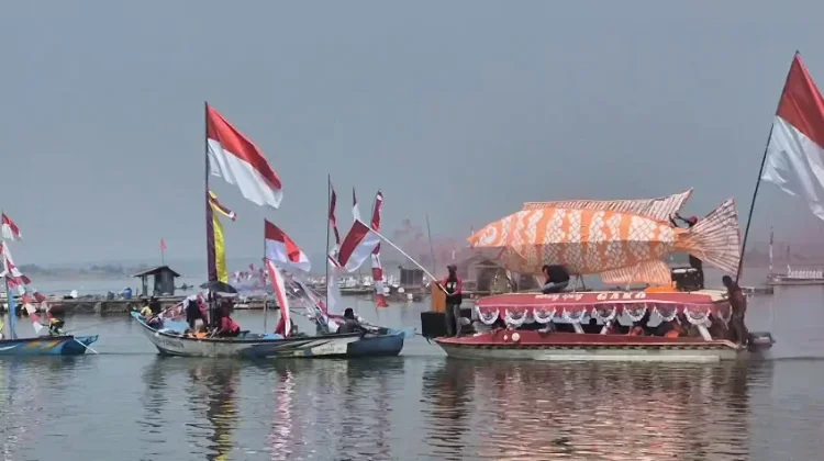 Desa Wisata Bulu Serang Boyolali Gelar Festival Perahu Hias, Sedot Wisatawan Luar