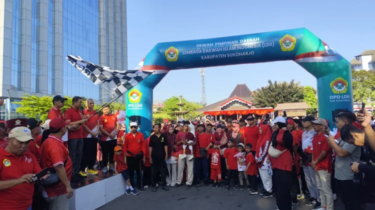 Jalan Sehat Kebangsaan LDII Sukoharjo Diserbu Ribuan Peserta