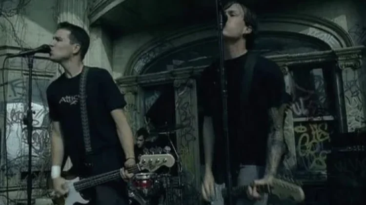 Cerita di Balik Tawa, Blink-182 Menyimpan Luka