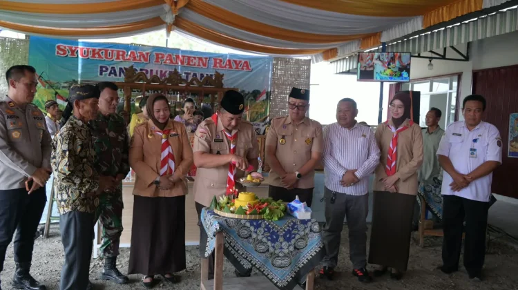 Panen Raya Kaling Melampaui Target, Bupati Sebut Petani Kekuatan Karanganyar