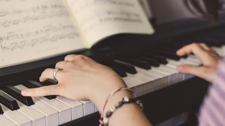 Belajar Musik Tak Hanya Melatih Keterampilan, tetapi juga Otak