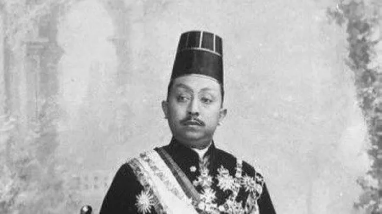 Pakubuwono X, Pemilik Mobil Pertama di Indonesia