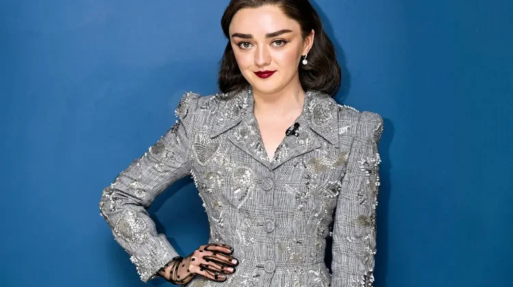 Maisie Williams Pernah Bayar “Penyihir” Etsy demi Mendapatkan Peran Film