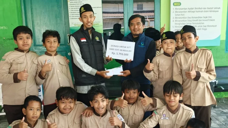 SDIT Ar-Risalah Surakarta Lakukan Penggalangan Dana untuk Korban Bencana di NTT