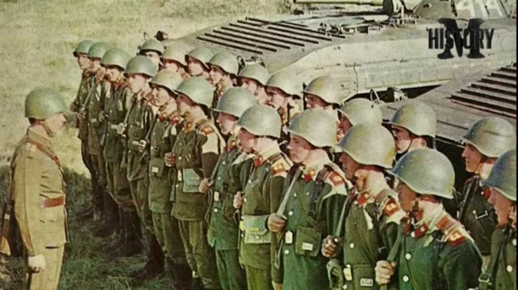 Awal Perang Dingin: Ketegangan Amerika Serikat dan Uni Soviet