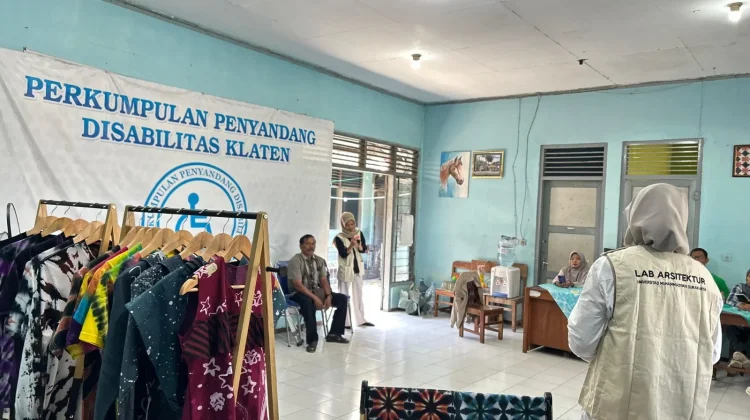 FT UMS Latih Penyandang Disabilitas Klaten Produksi dan Pemasaran Batik Ciprat