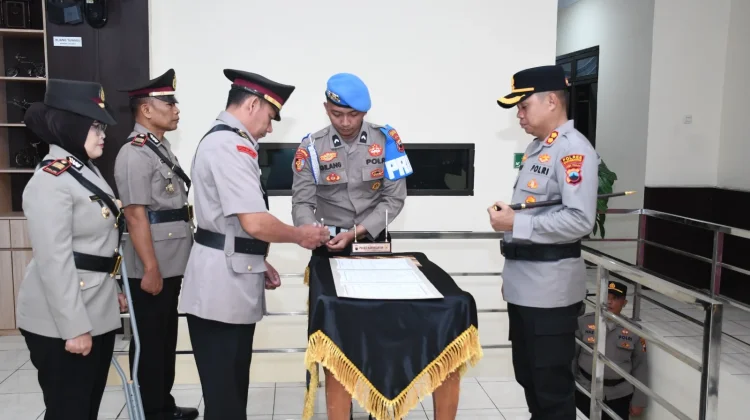 Sertijab Tiga Pejabat Polres Karanganyar, Kapolres Tekankan Pelayanan