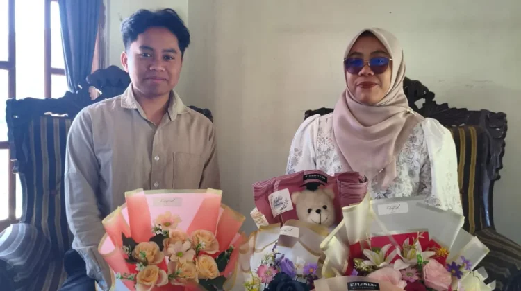 Terinspirasi dari Instagram, Seorang Guru Honorer Hasilkan Cuan
