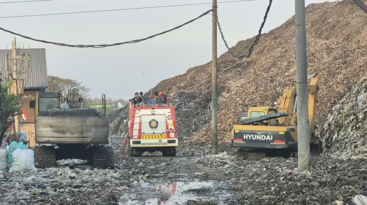 DLH Surakarta Pastikan Aktivitas Pembuangan Sampah TPA Putri Cempo Masih Diatur