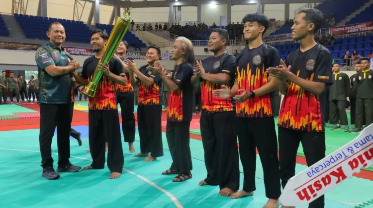 Kejuaraan Pencak Silat Piala Panglima TNI 2026 di GOR Manahan Resmi Ditutup