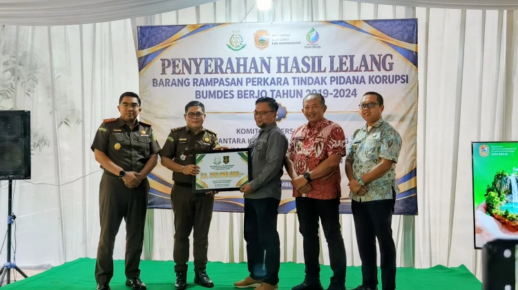 Pemulihan Aset Korupsi, Kejari Karanganyar Kembalikan 370 Juta ke BUMDes Berjo