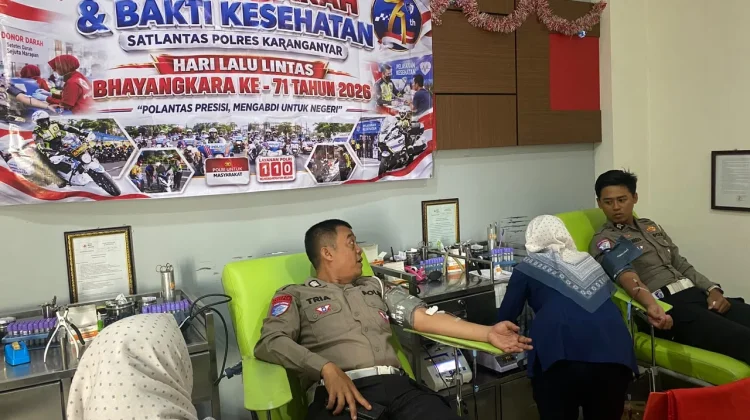 Sambut Hari Lalu Lintas ke-71, Polantas Karanganyar Donorkan Darah untuk Sesama
