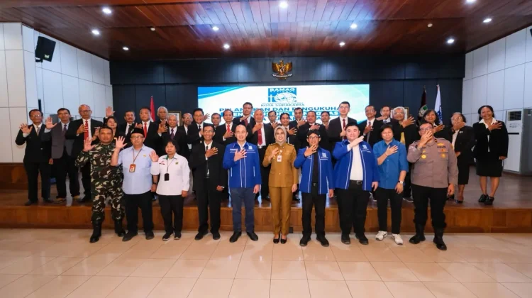Wawali Astrid Widayani Kukuhkan Pengurus Baru DPD BAMAGNAS Surakarta