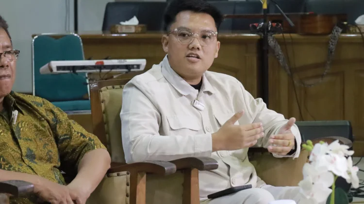 Kevin Sadewa Buka Suara, Tegaskan Dirinya Saksi dalam Kasus Pembelian HP