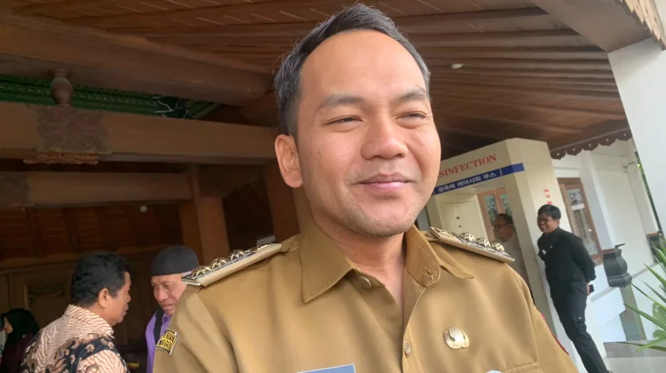 Wali Kota Respati Beri Perhatian bagi Korban Kecelakaan KM Kapal Virgo