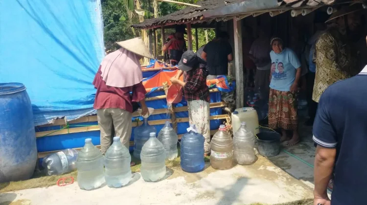 14.244 Jiwa Warga Sragen Terdampak Kekeringan dan Krisis Air Bersih
