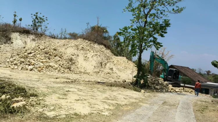 Izin Belum Kantongi, Pengerukan Bukit di Dawung Sragen Sudah Berjalan