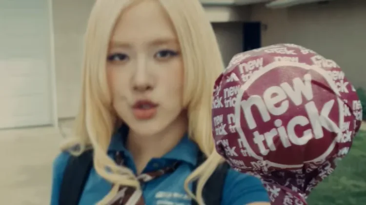 Lirik "New Trick" Lagu ROSE BLACKPINK