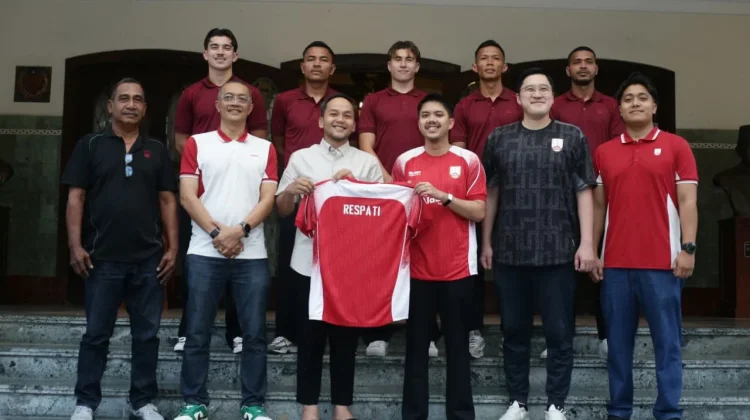 Jelang Laga Perdana, Wali Kota Respati Ardi Dukung Persis Solo Kembali ke Liga Utama