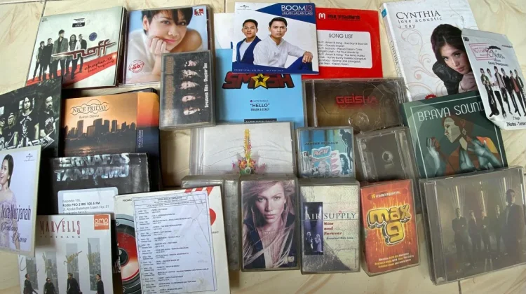 Merajut Kenangan: Menyelami Kembali Romantisme Era Kaset Pita dan CD