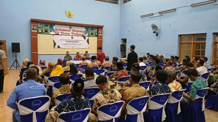 Kawal Pembangunan Desa, Babinsa Pulosari Hadiri Musrenbangdes RKPDes 2027