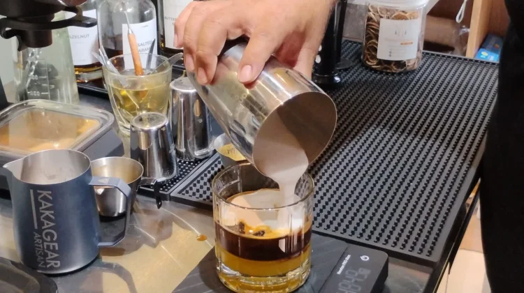Hadirkan Konsep Berbeda, Goat Father Coffee House Tawarkan Kopi Susu Kambing