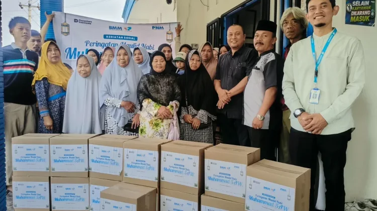 BMM dan PNM Wonogiri Bersama SOLOPEDULI Salurkan 45 Paket Keluarga Bahagia