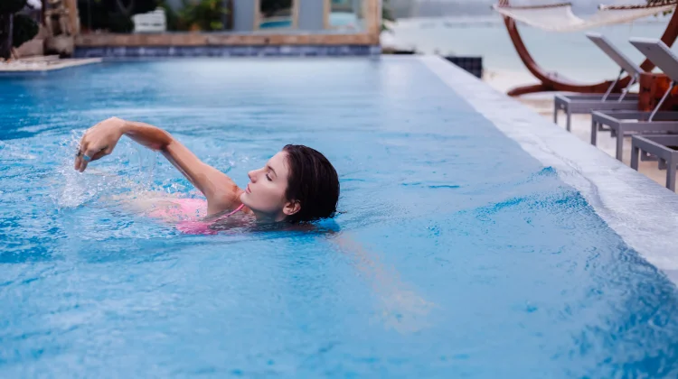 Berenang bisa Bantu Perbaiki Mood dan Kualitas Tidur