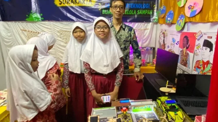 Inovasi Coding, Siswi SDN Gurawan Ciptakan Lampu Lalu Lintas Cerdas
