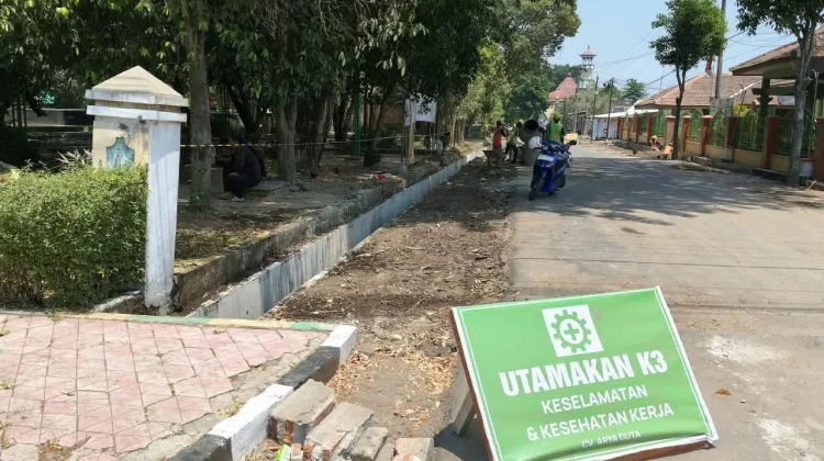 Pemkab Sragen Gelontorkan 0,5M untuk Penataan Drainase Taman Krido Anggo