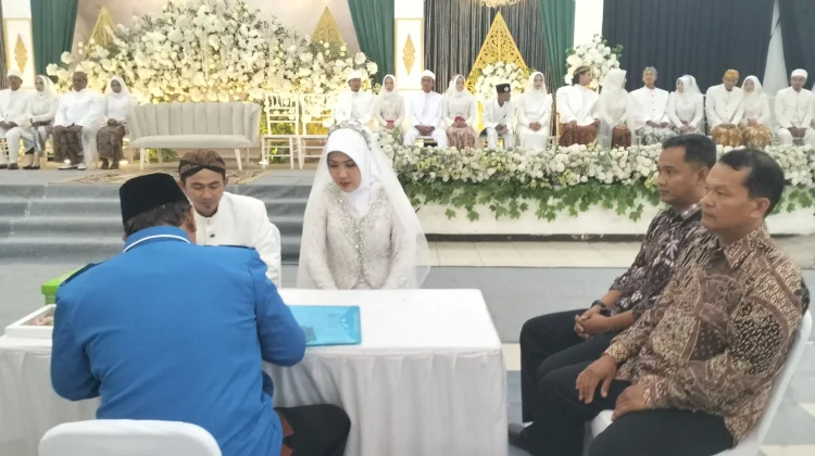 Baznas Klaten Mantu, Diikuti 19 Pasang Pengantin, Tertua 75 Tahun Termuda 19 Tahun