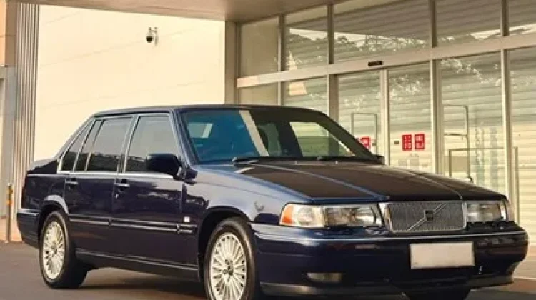 Volvo Sang Tank Swedia, Mobil Dinas Menteri yang Kini Jadi Koleksi