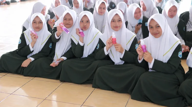 Dari Membuat Sabun, Siswa SMP ABBS Surakarta Belajar Computational Thinking