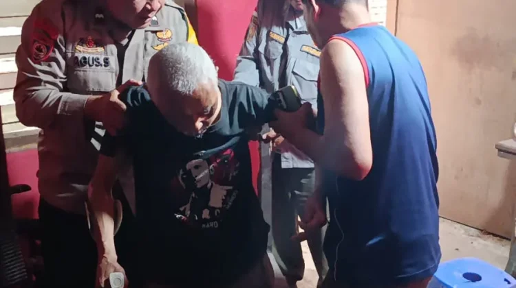 Bhabinkamtibmas Serengan Bantu Warga Stroke ke Rumah Sakit