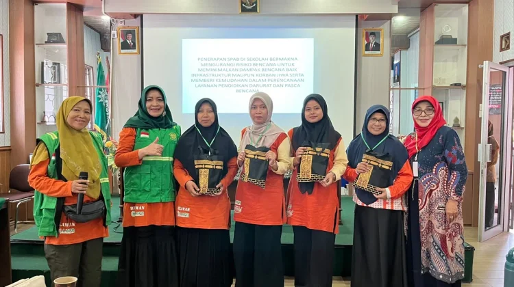 Tim P2M UMS Gandeng LLHPB PWA Jateng Perkuat Kesiagaan Bencana Bagi Kader Aisyiyah